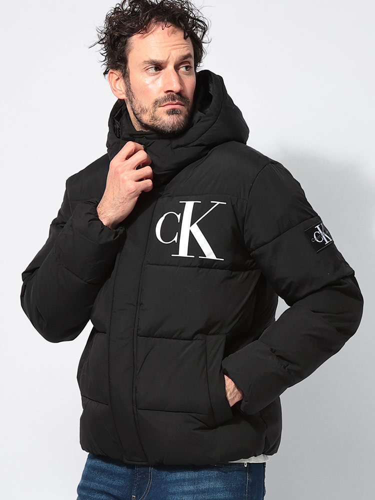 Calvin Klein (カルバンクライン) フード着脱 ナイロン 胸ロゴ 中綿