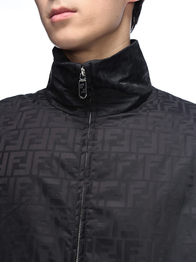 FENDI (フェンディ) 総柄 ロゴ ズッカ柄 スタンドカラ― 中綿ジャケット