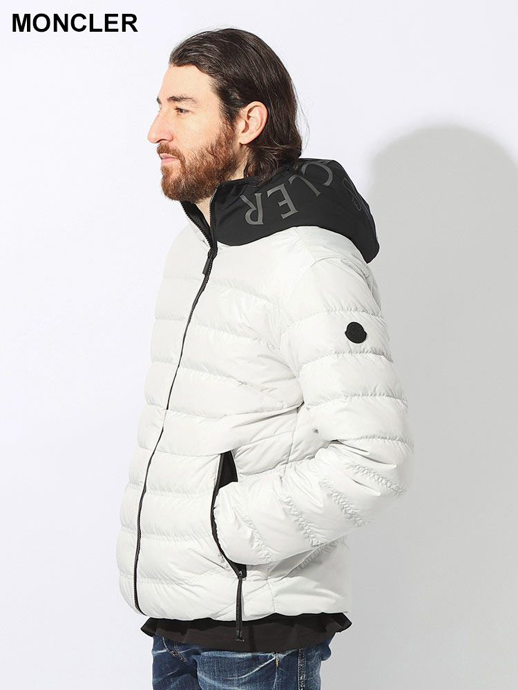 MONCLER (モンクレール) 撥水 フード反射ロゴ ダウンジャケット ライト