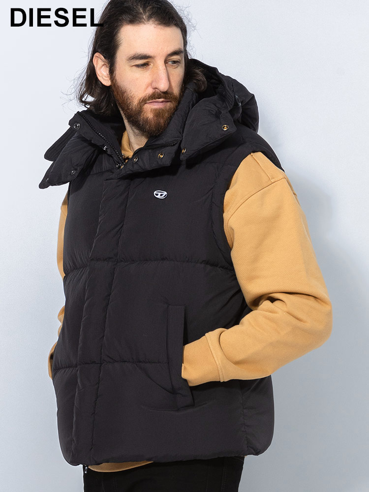 DIESEL (ディーゼル) フード着脱 ナイロン ロゴパッチ ダウンベスト