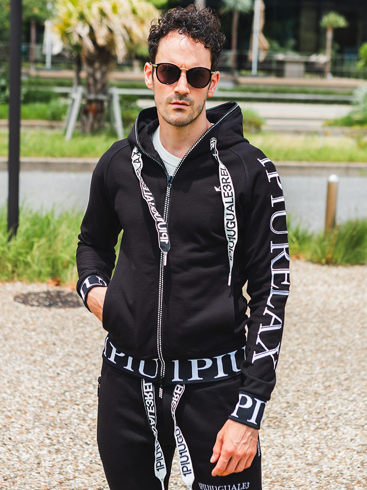 当店独占販売】 1PIU1UGUALE3 RELAX (ウノ ピュ ウノ ウグァーレ トレ