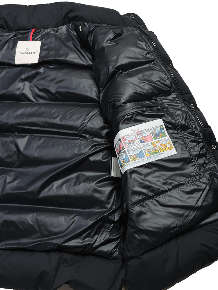 MONCLER (モンクレール) ロゴ マット フルジップ ダウンベスト TIBB