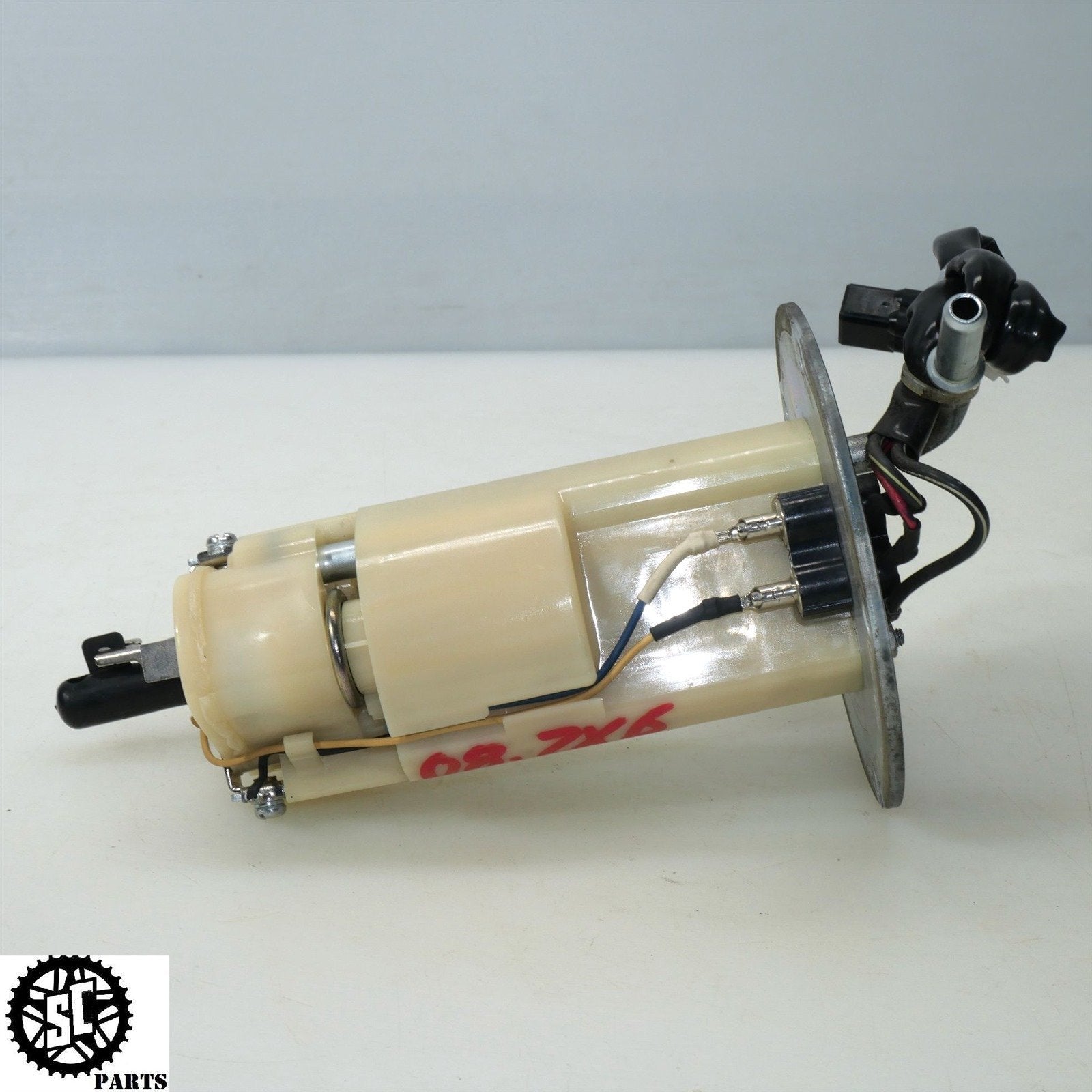 07 08 KAWASAKI NINJA ZX6R FUEL PUMP 49040-0023 K54 – SALVAGECYCLEPARTS