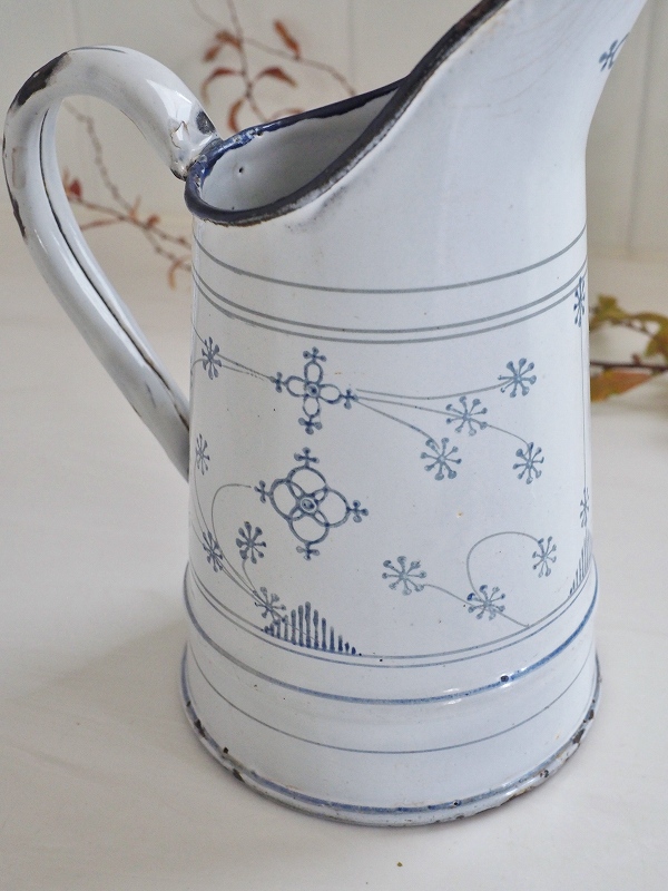 フランスサキソニー柄ホーロー製ジャグはかわいいアンティークネット