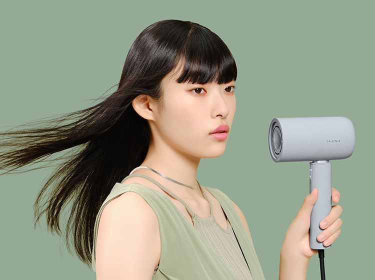 エアトリートメントドライヤー | SALONIA(サロニア)公式サイト