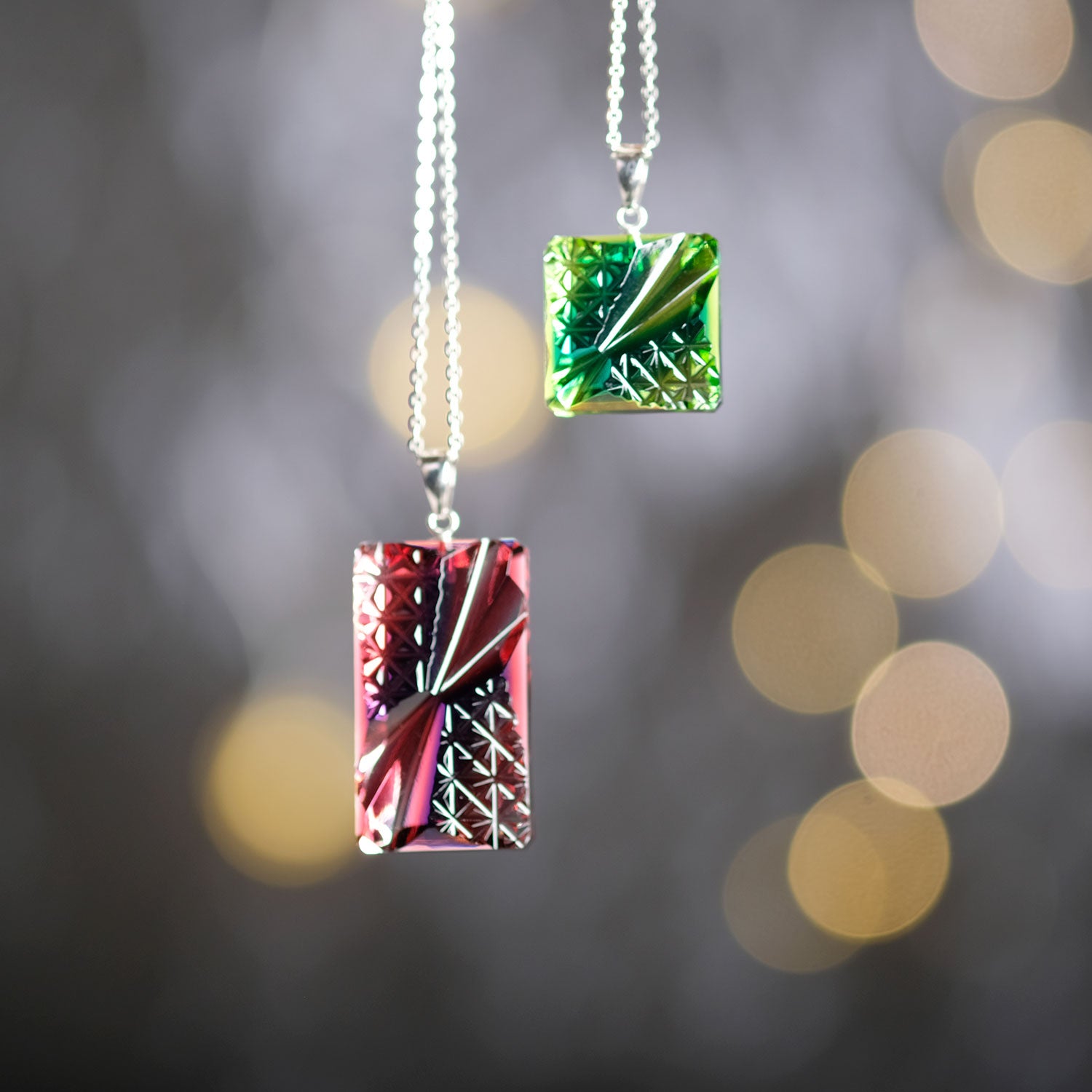 島津薩摩切子】 二色ペンダント 光衣 L – ㈱島津興業 島津薩摩切子