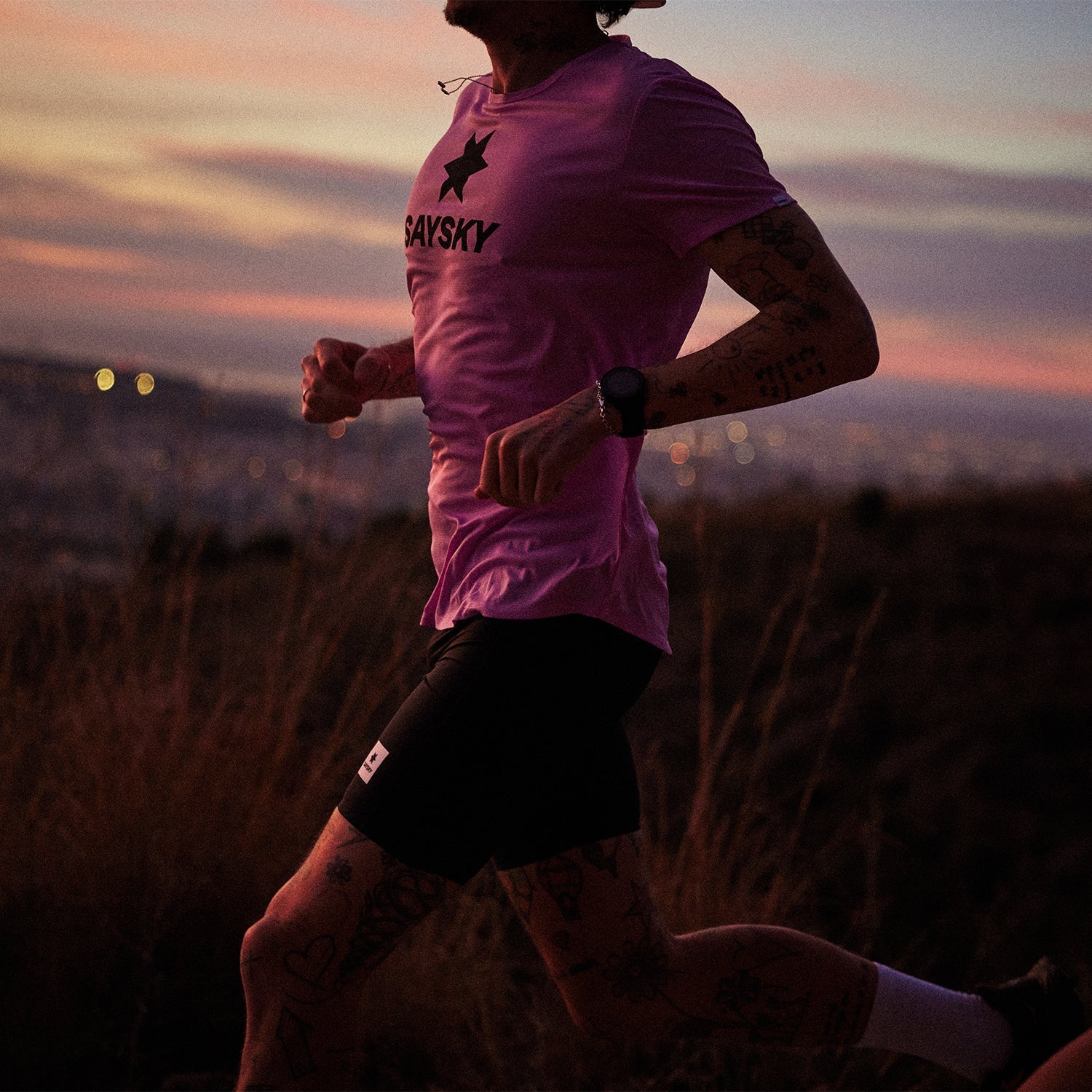 □ 公式 □ SAYSKY/セイスカイ ランニングタイツ XMRST60c901 Flow+