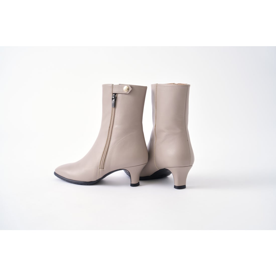 シプレ CHYPRE 5cm本革綺麗目シーリング仕様外ファスナーショート