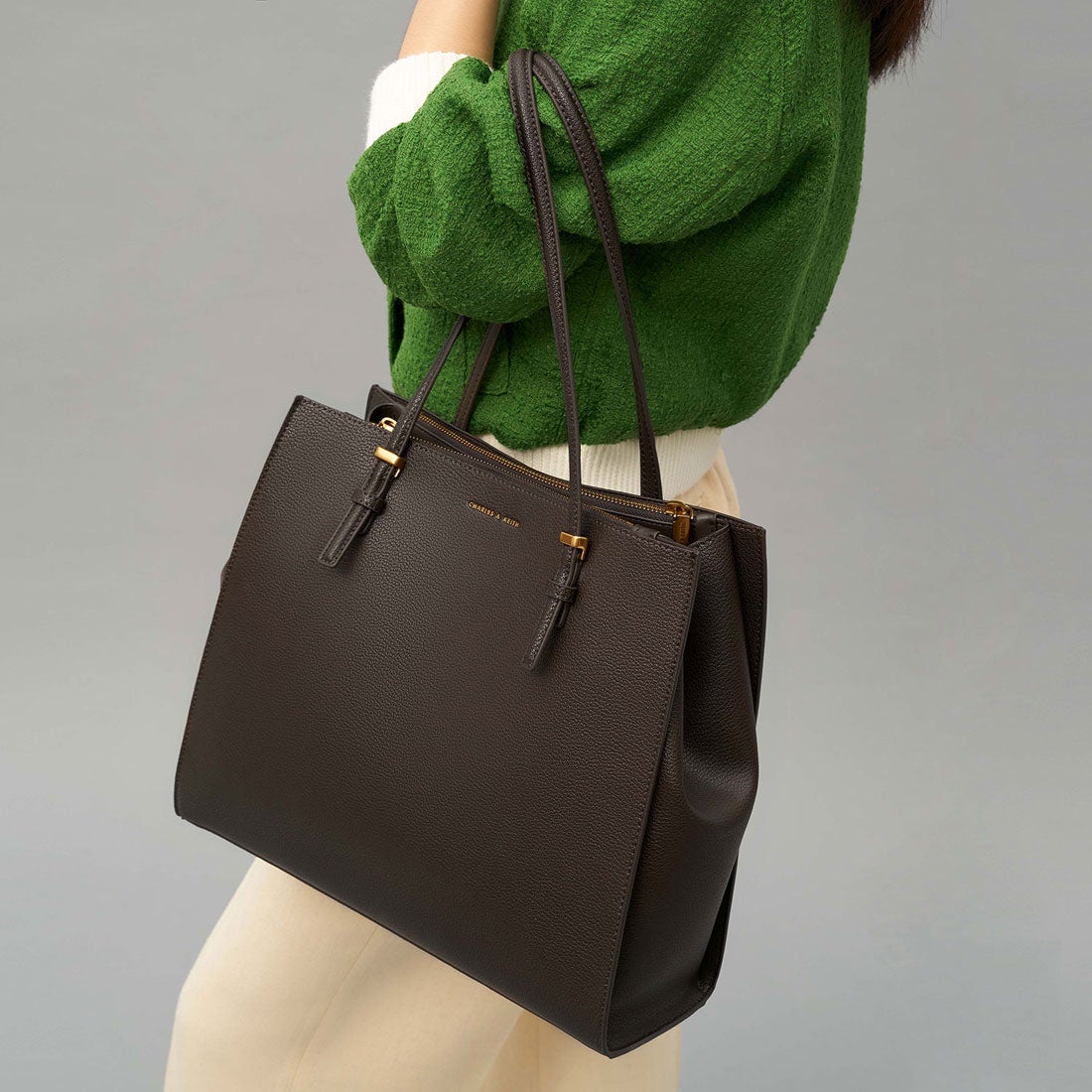 CHARLES & KEITH クラシックダブルハンドル トートバッグ【再入荷