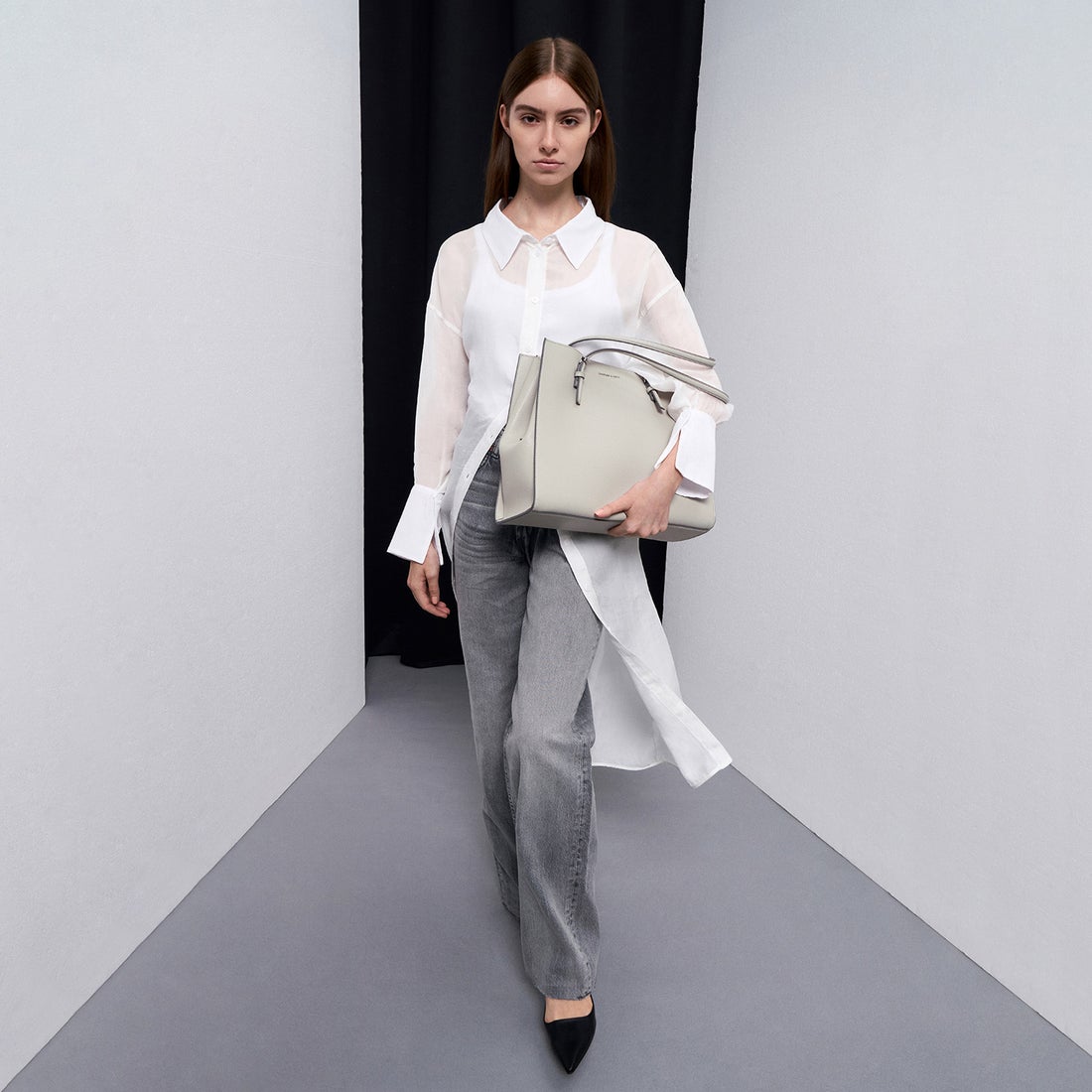 CHARLES & KEITH クラシックダブルハンドル トートバッグ 【再入荷