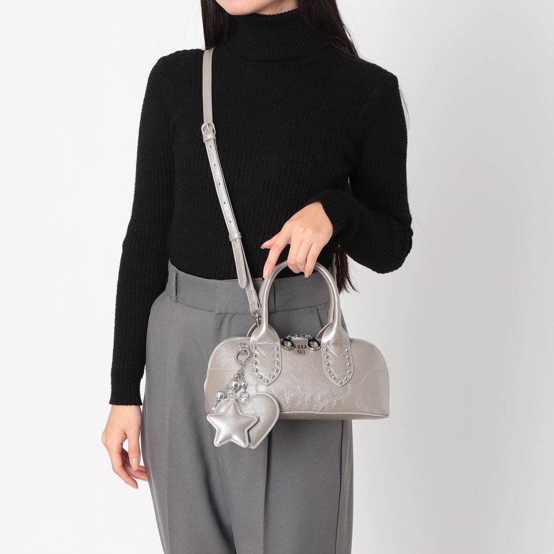 アナスイ ANNA SUI ルミナス 2WAYハンドバッグ （シルバー） -人気