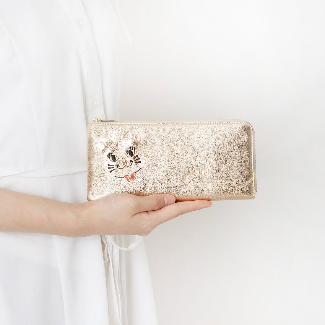 アナスイ ANNA SUI TITIソフト 薄マチ長財布 （ゴールド