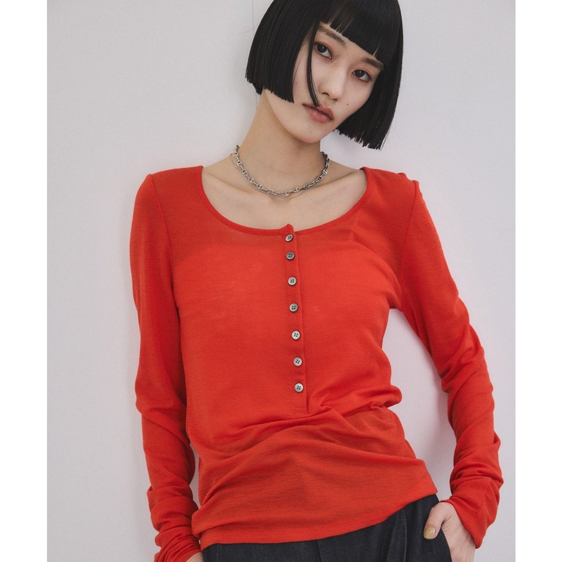 アダム エ ロペ ADAM ET ROPE' ヘンリーネックカットオフウールプル