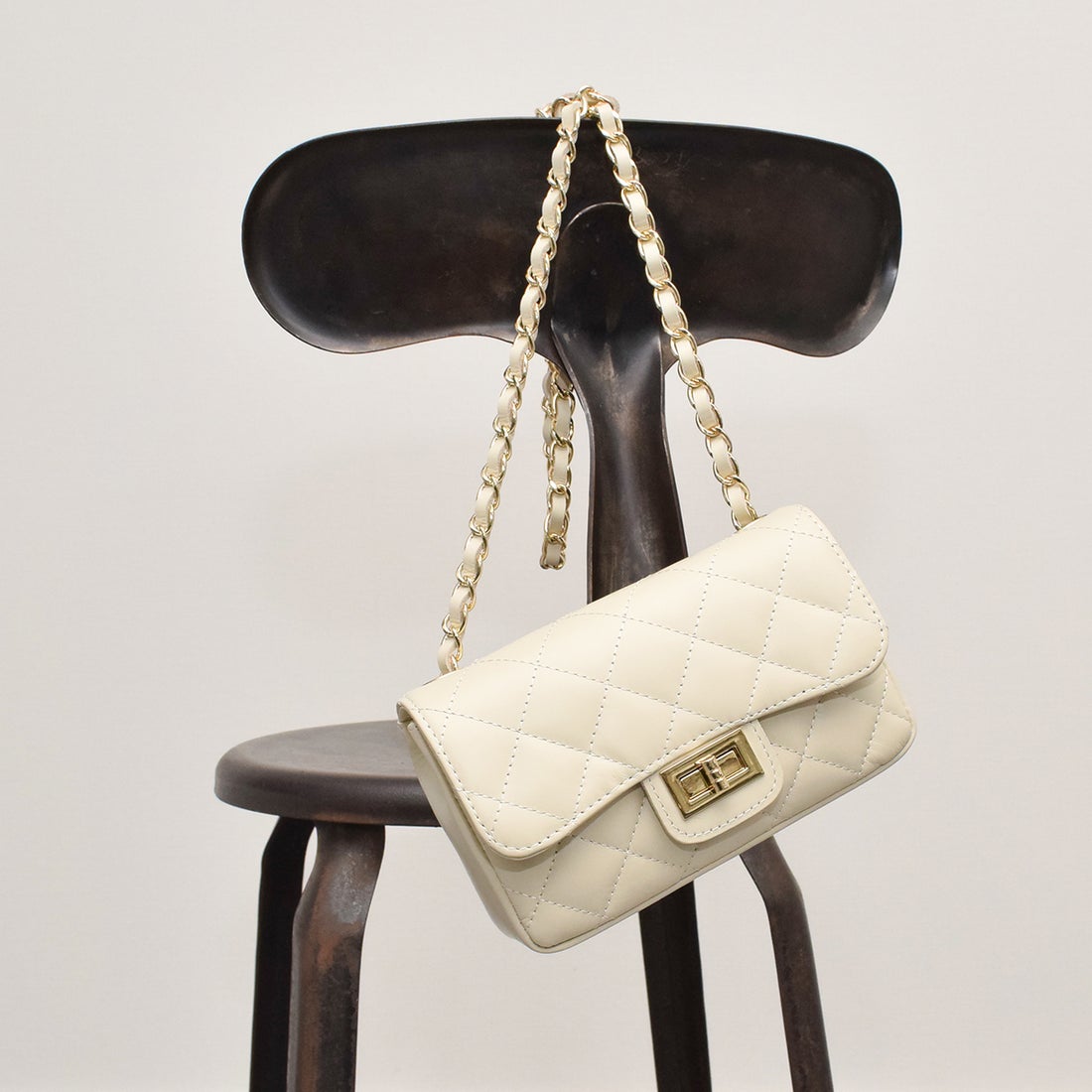 アンドレアカルドネ Andrea Cardone キルティングショルダーバッグ