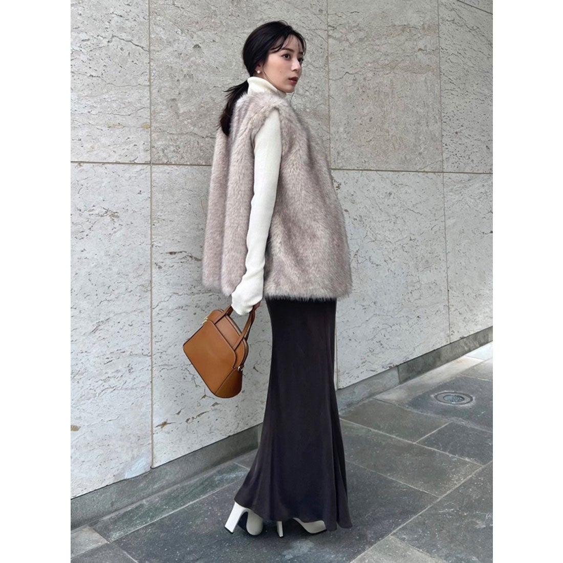 アニュアンス anuans ショートファーベスト （BEIGE） -靴