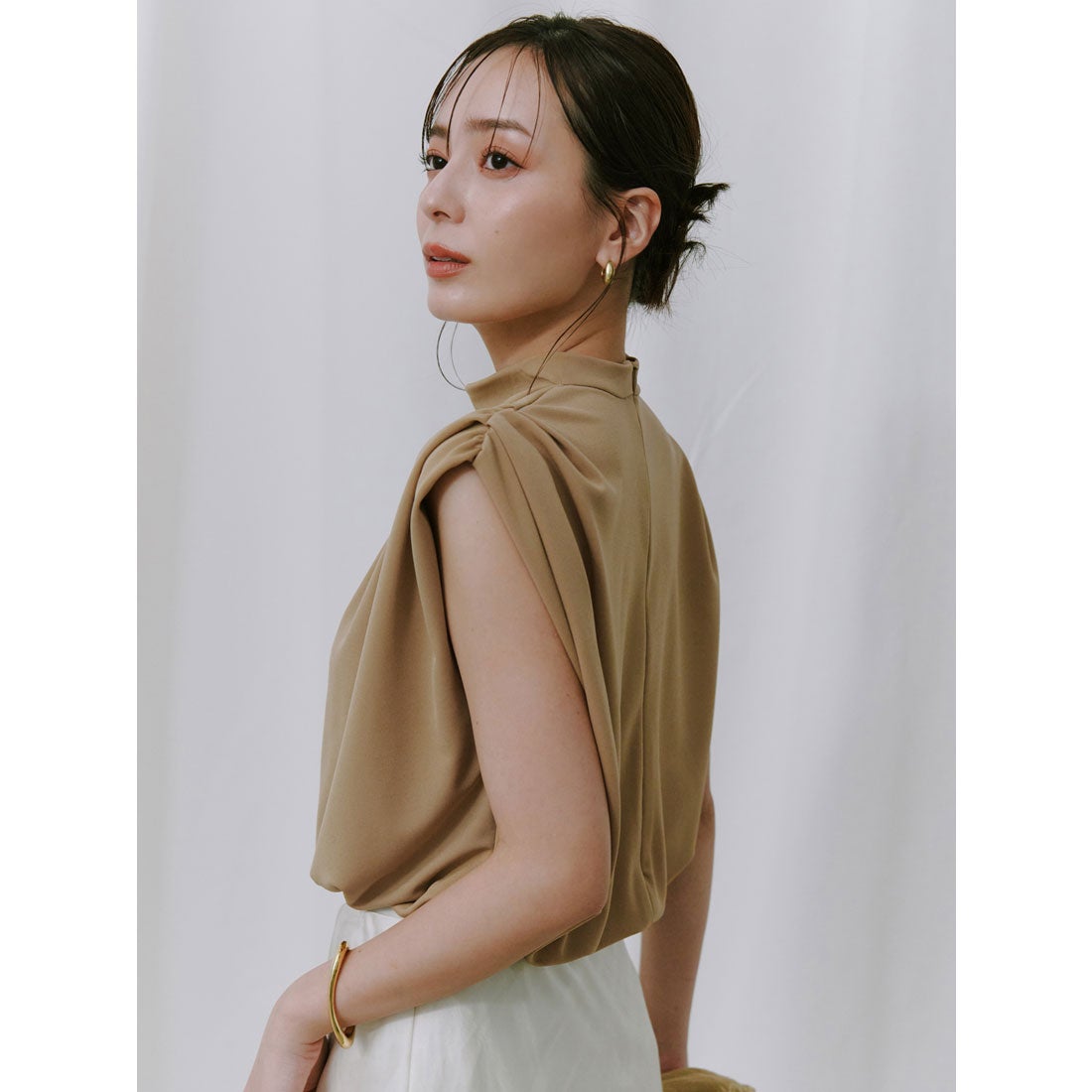 アニュアンス anuans ギャザードレープカットトップス （IVORY