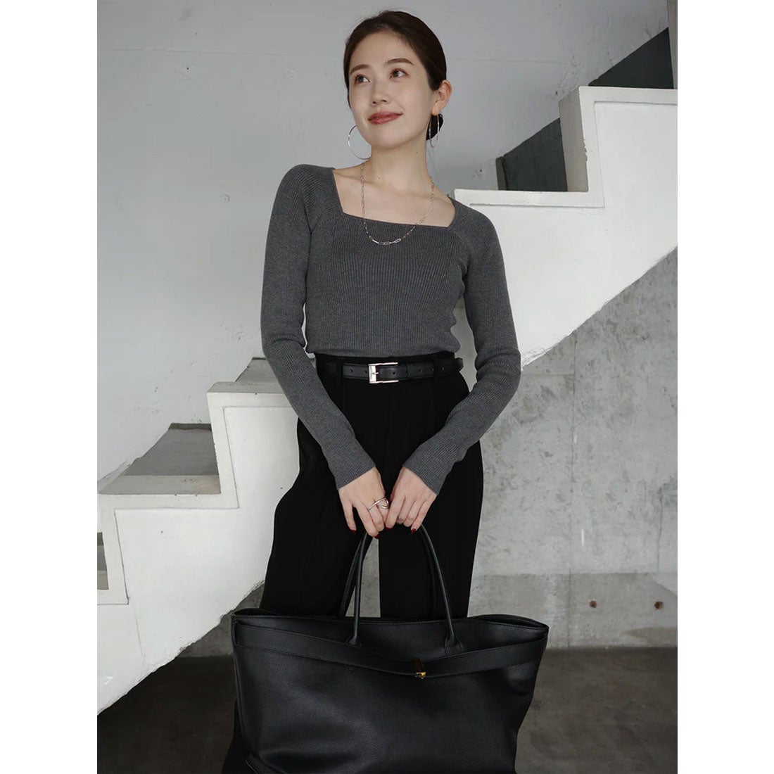 アニュアンス anuans シルクカシミアブレンドデコルテリブニット