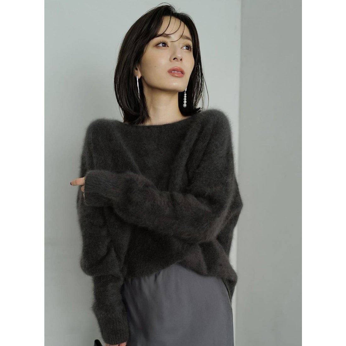 アニュアンス anuans ラクーンオフショルニットプルオーバー （BROWN