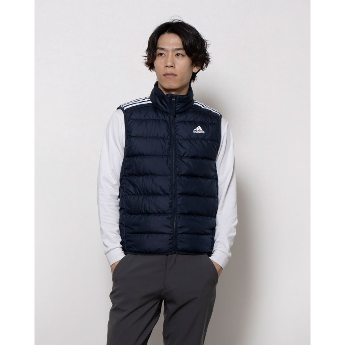 アディダス adidas メンズ ダウンベスト エッセンシャルズ ダウン