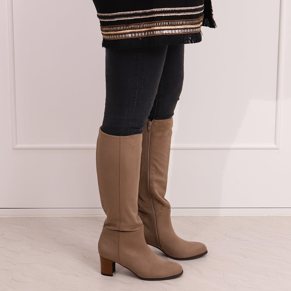 アルテミス バイ ダイアナ artemis by DIANA 6cm台ヒールプレーン