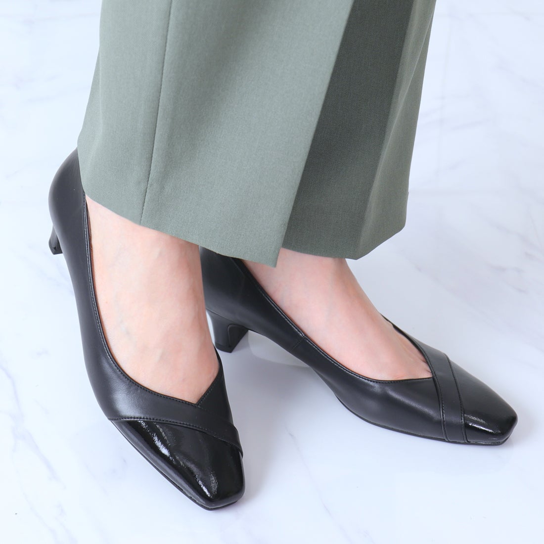 アルテミス バイ ダイアナ artemis by DIANA スクエアトゥ エナメル