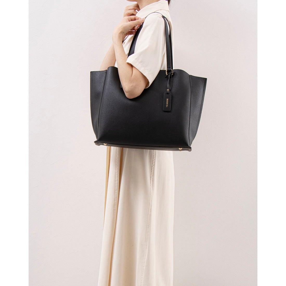 BASE 【A4対応】3層タイプ フェイクレザー トートバッグ -靴