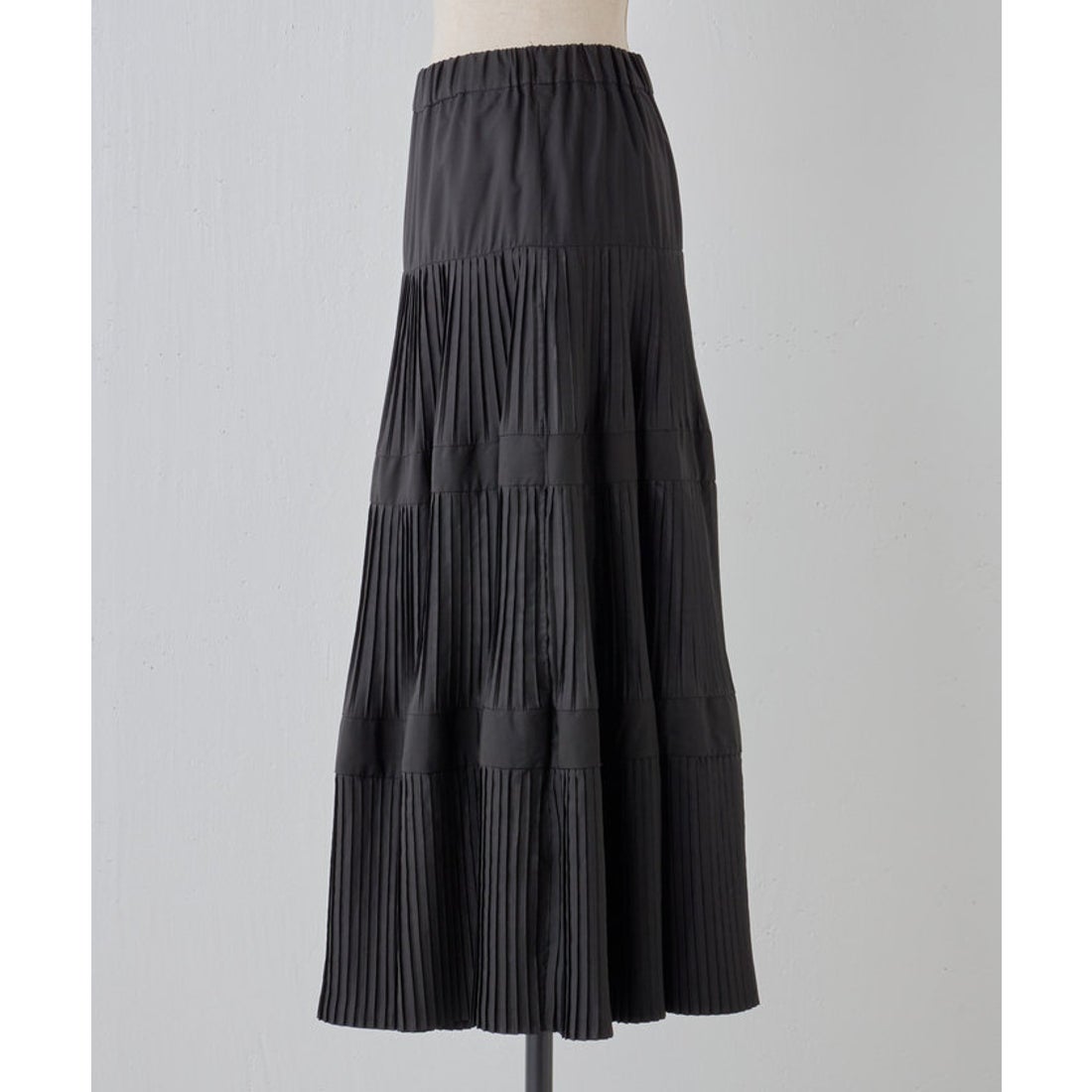 ビアズリー BEARDSLEY プリーツティアードスカート （white