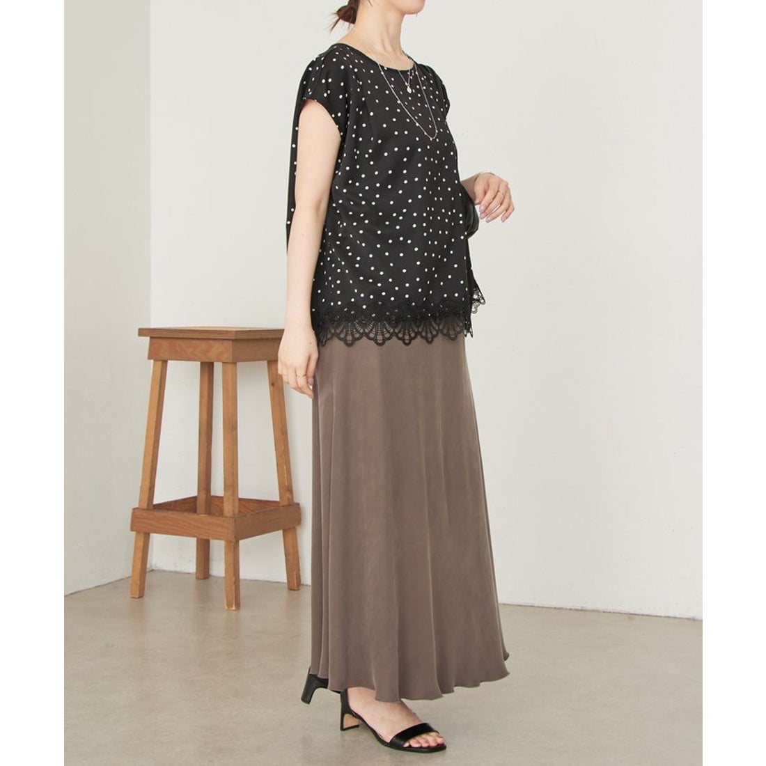 ビアズリー BEARDSLEY バックテールスカート （black） - ファッション