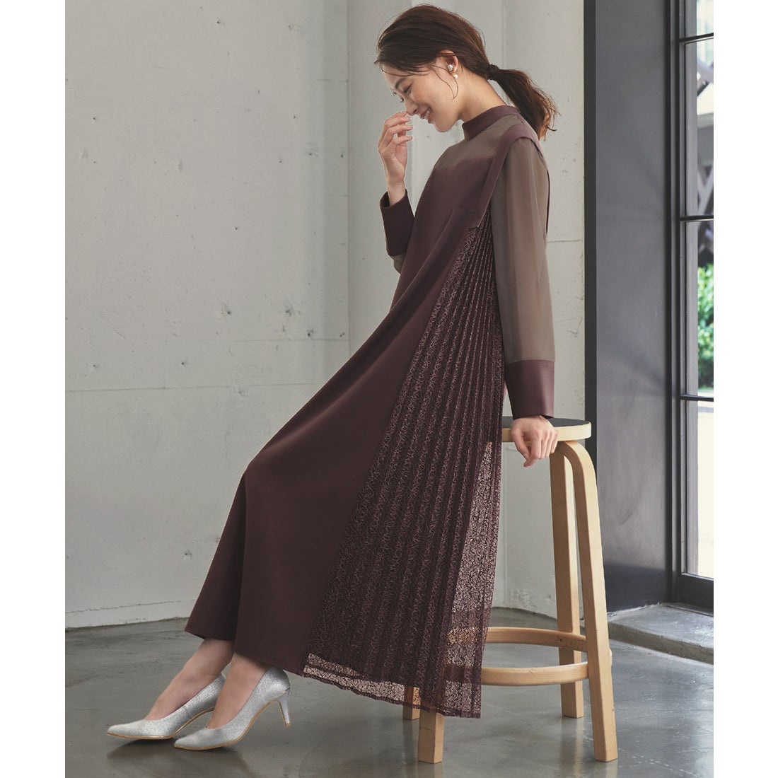 ガール GIRL サイドレース プリーツ スタンドネック Aライン ロング