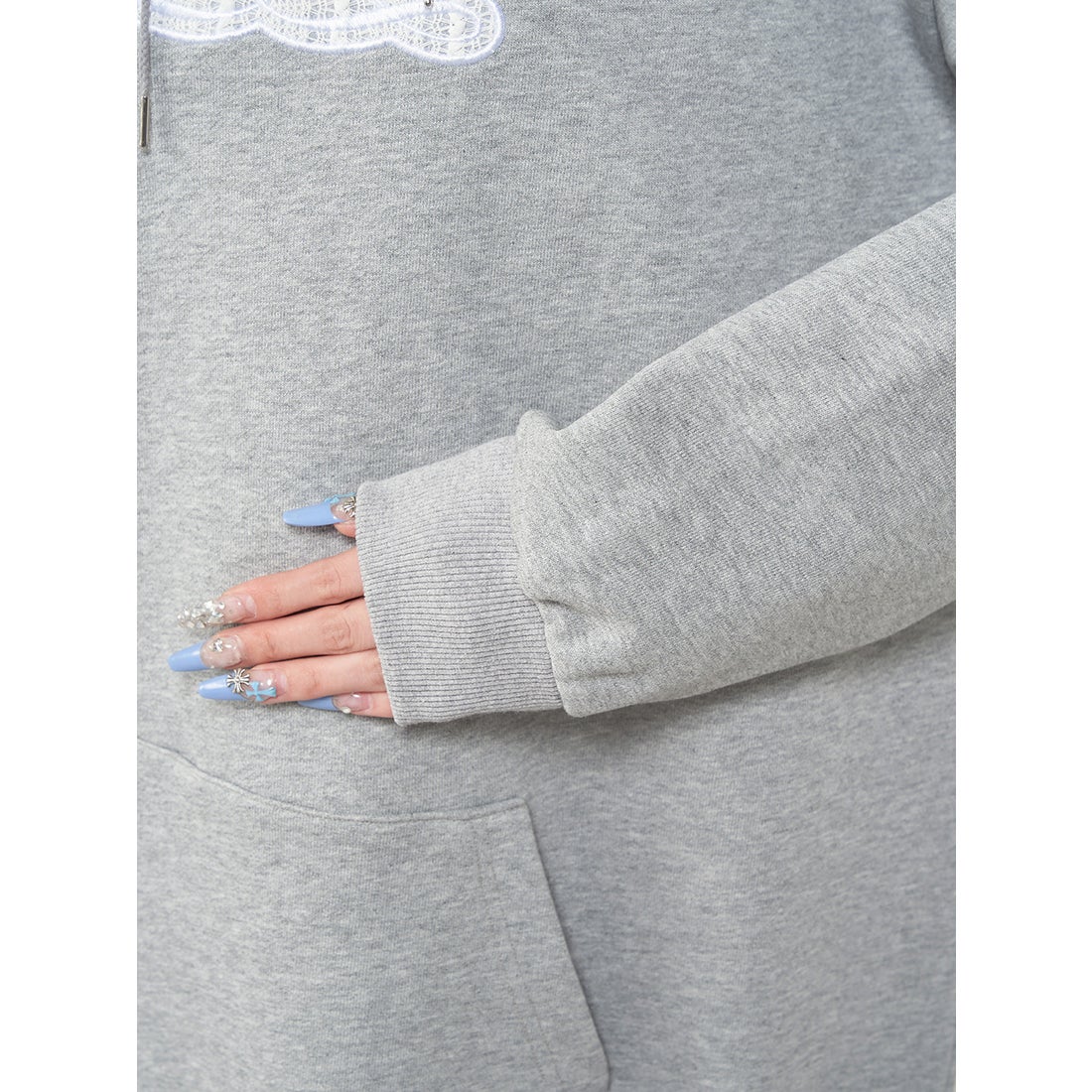 ダーリッチ Darich レースアップリケロゴフーディ （グレー