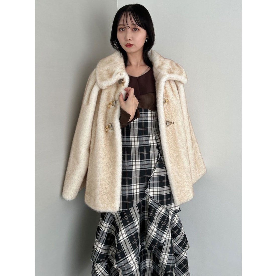 ダズリン dazzlin ビットフェイクファーミドルコート （オフホワイト