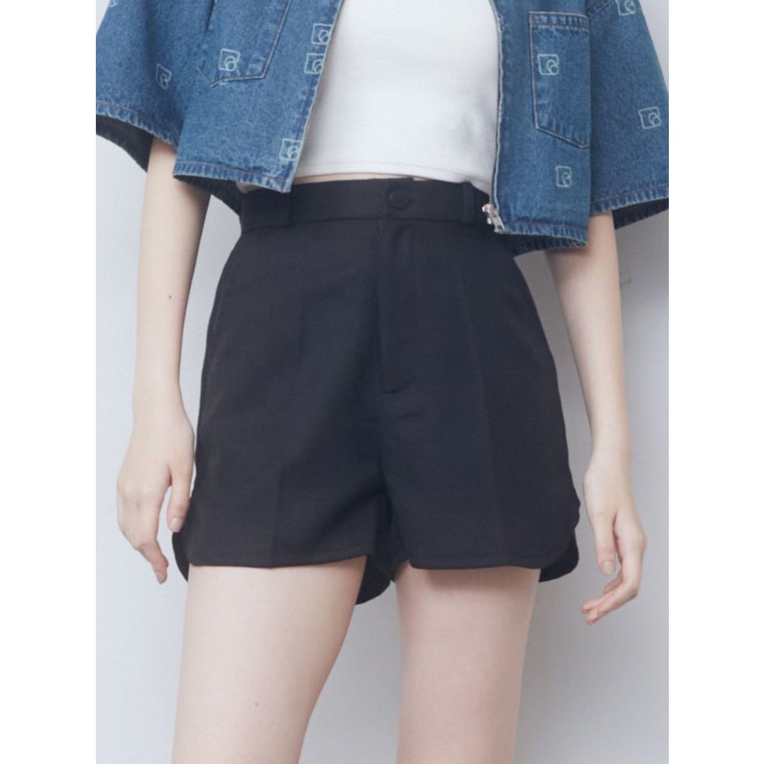 エモダ EMODA ラウンドハイウエストショートパンツ （ブラック） -靴