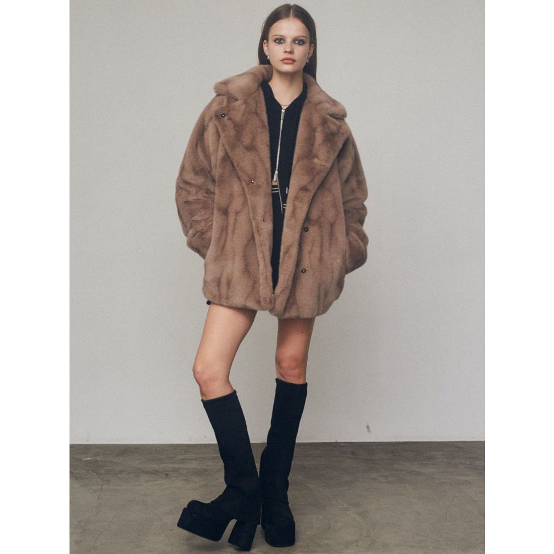 エモダ EMODA ミディフェイクファーコート （ベージュ） -ファッション