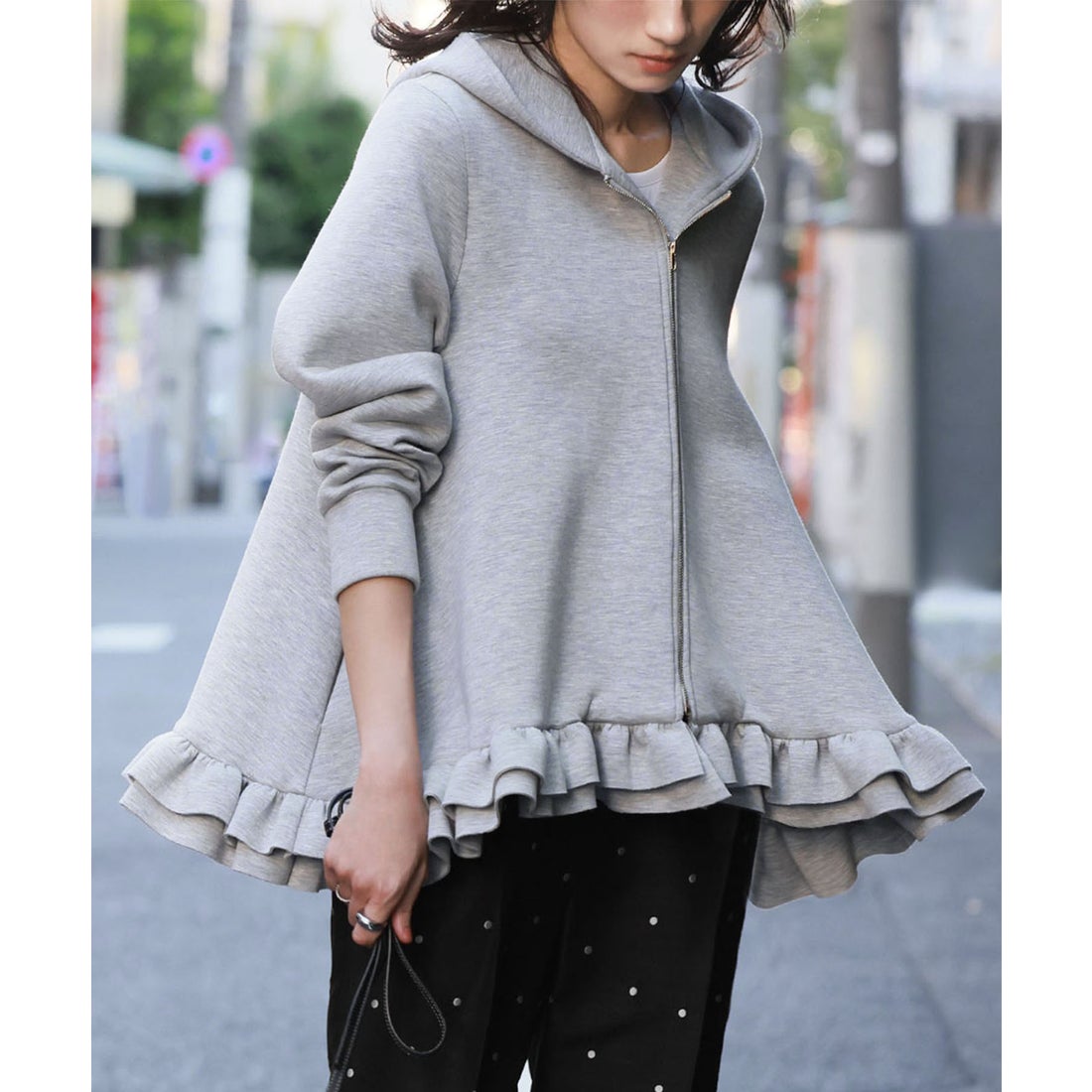 エルフランク ELFRANK 裾フリルダンボールニットジップパーカー