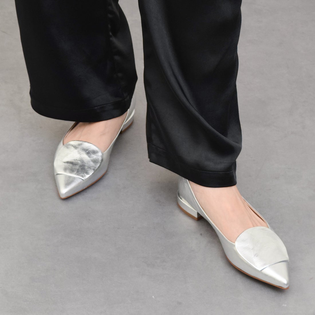 ファビオルスコーニ FABIO RUSCONI ローヒールポインテッドトウ