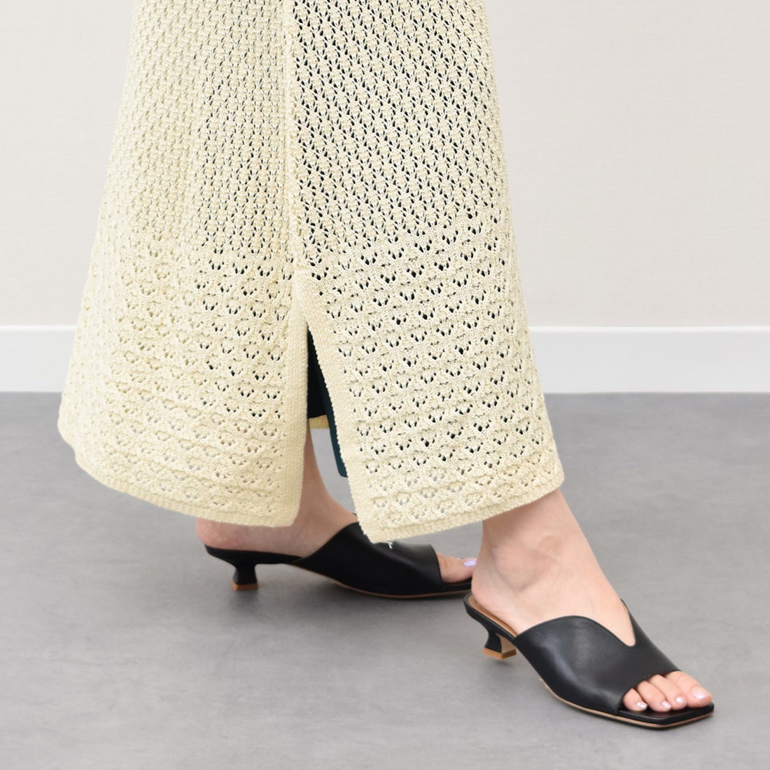 ファビオルスコーニ FABIO RUSCONI スクエアトウスリットミュール