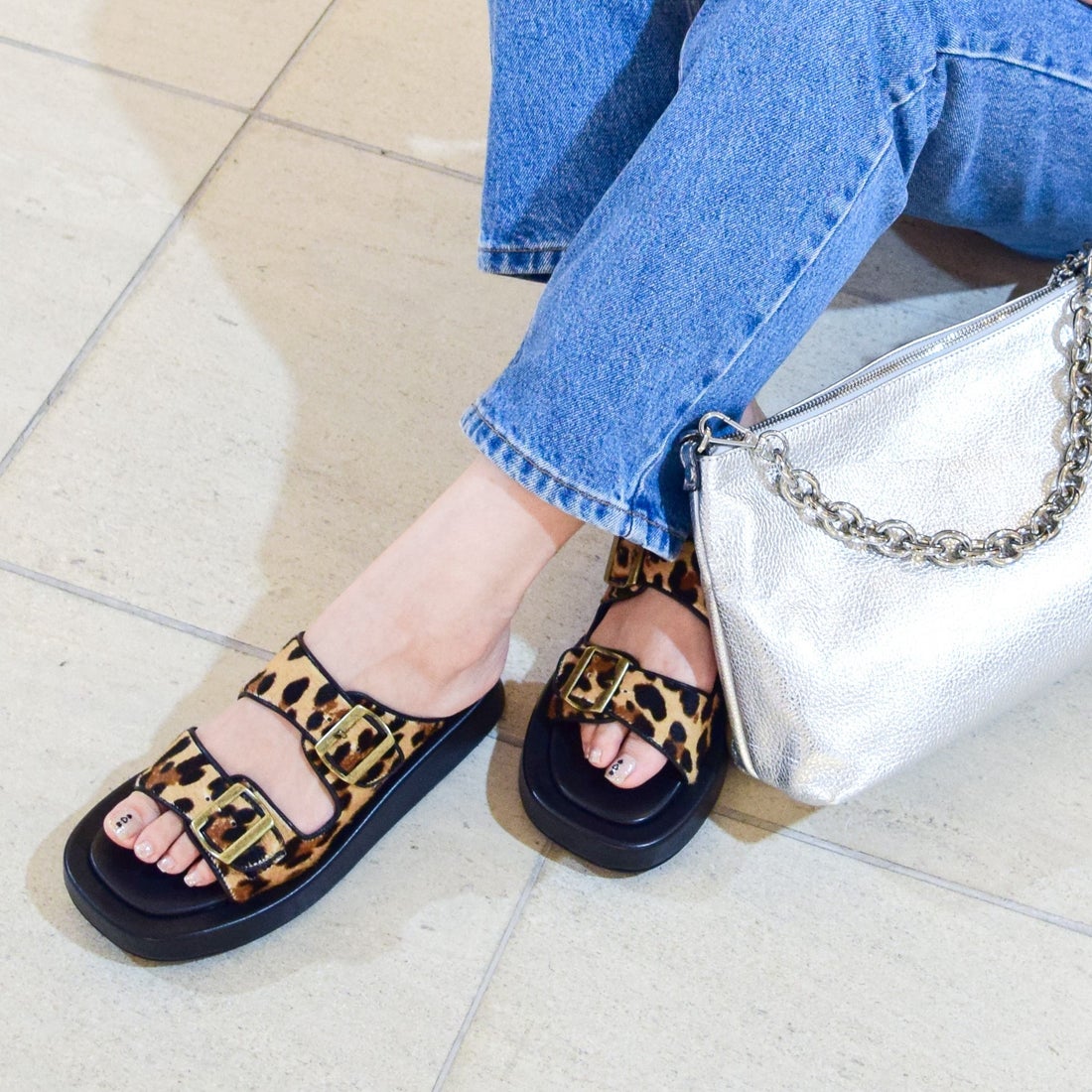 ファビオルスコーニ FABIO RUSCONI スクエアトウ厚底レオパード