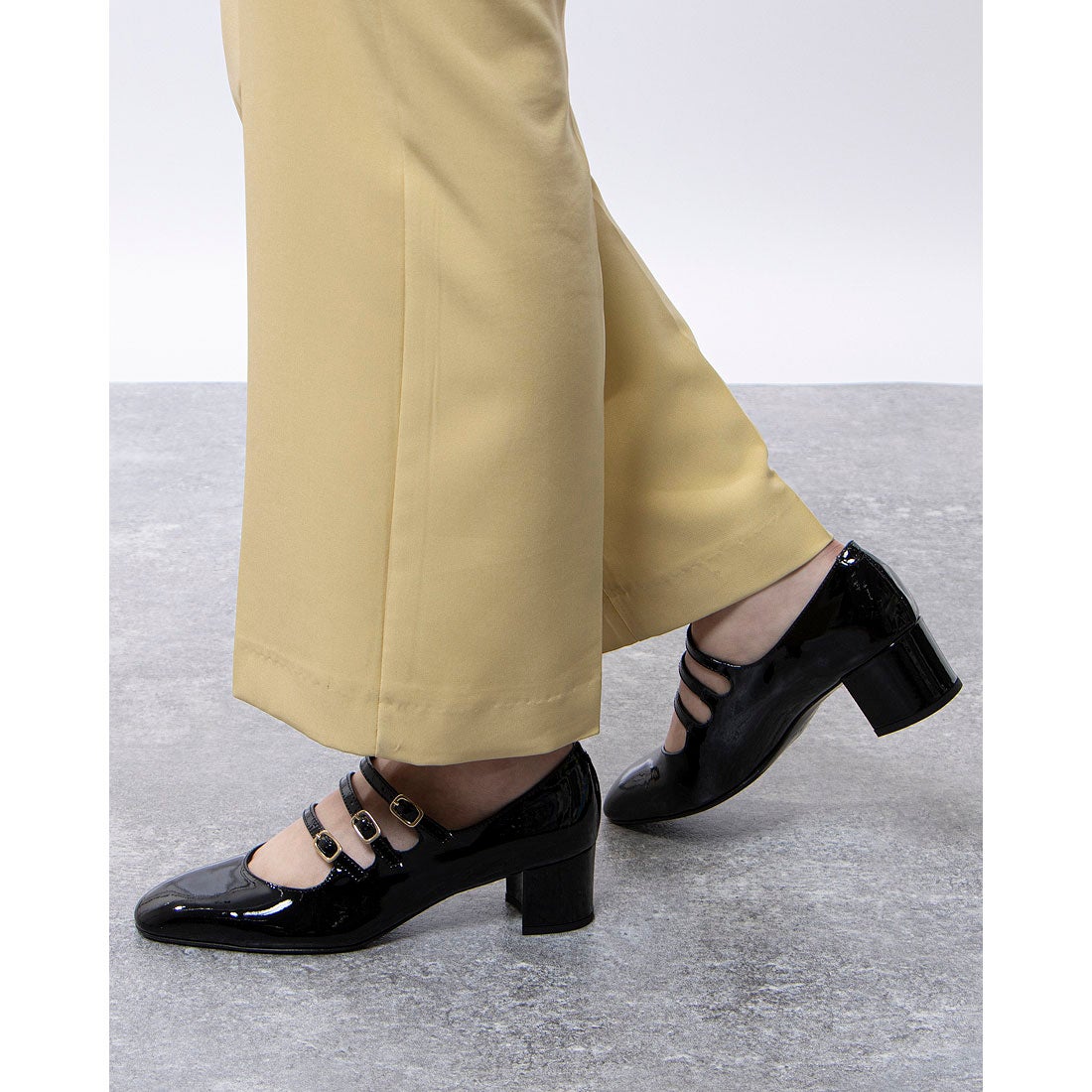 ファビオルスコーニ FABIO RUSCONI スクエアトウトリプルストラップ