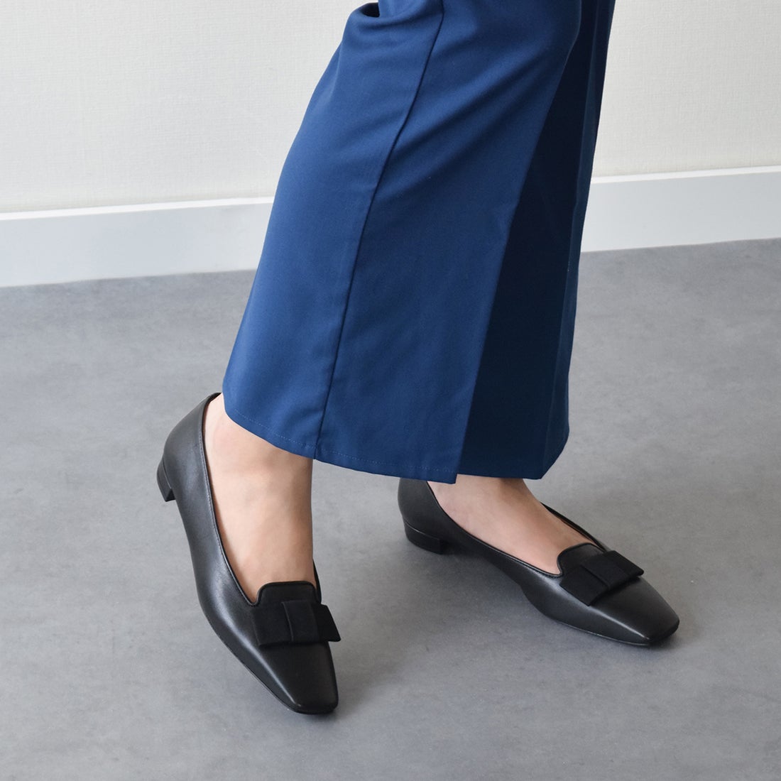 ファビオルスコーニ FABIO RUSCONI スクエアトウオペラパンプス