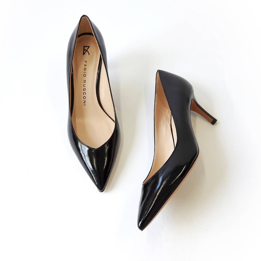 ファビオルスコーニ FABIO RUSCONI Vカットポインテッドトゥパンプス