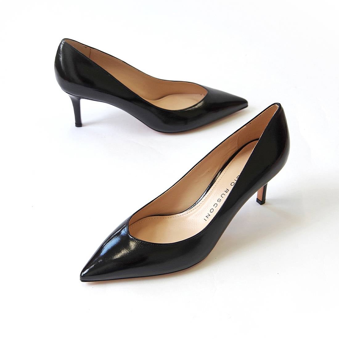 ファビオルスコーニ FABIO RUSCONI Vカットポインテッドトゥパンプス