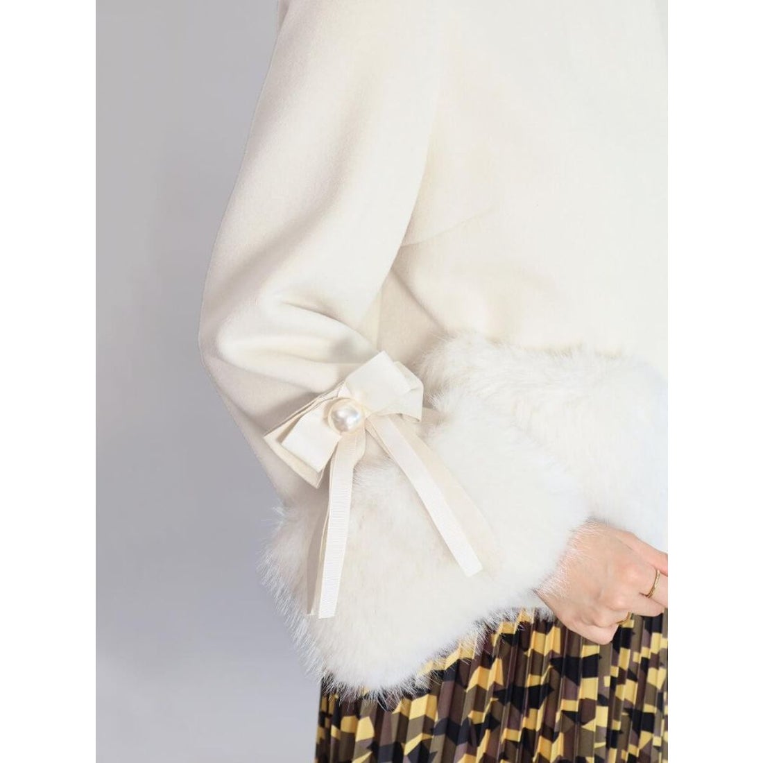 フェンネル FENNEL リボン袖ファーアクセントショートコート