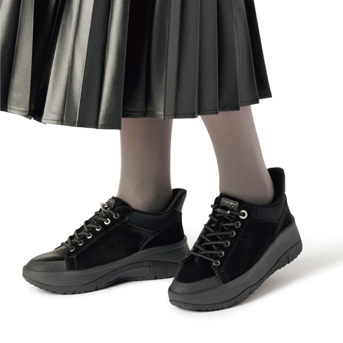 撥水ハンズフリースニーカー （ブラック×ブラック） -fitfit(フィット