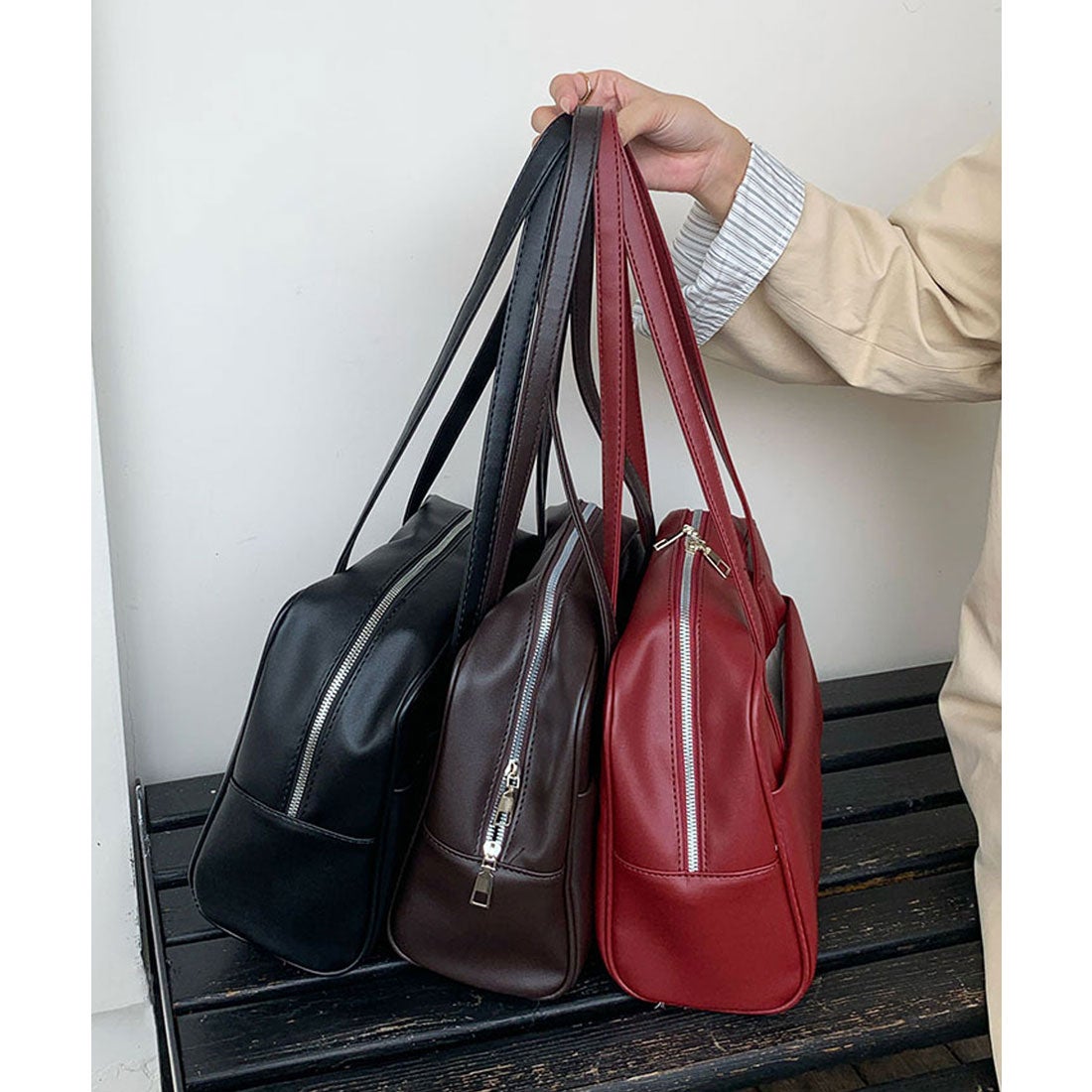 フロージュ florge 【外ポケット付・軽量】レザーライクシンプル