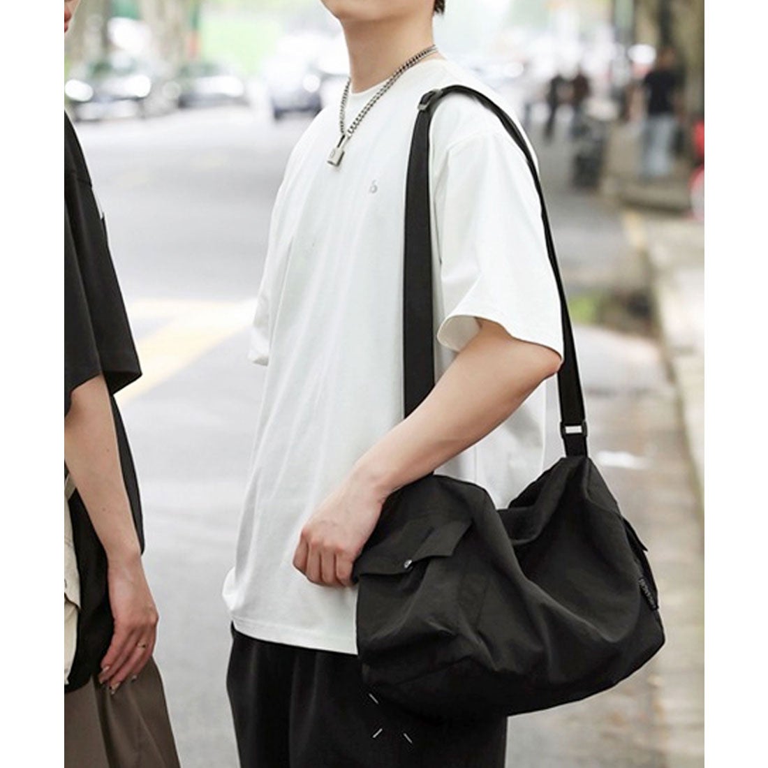 フロージュ florge 【撥水加工・軽い◎】ダブルポケットワンショルダー