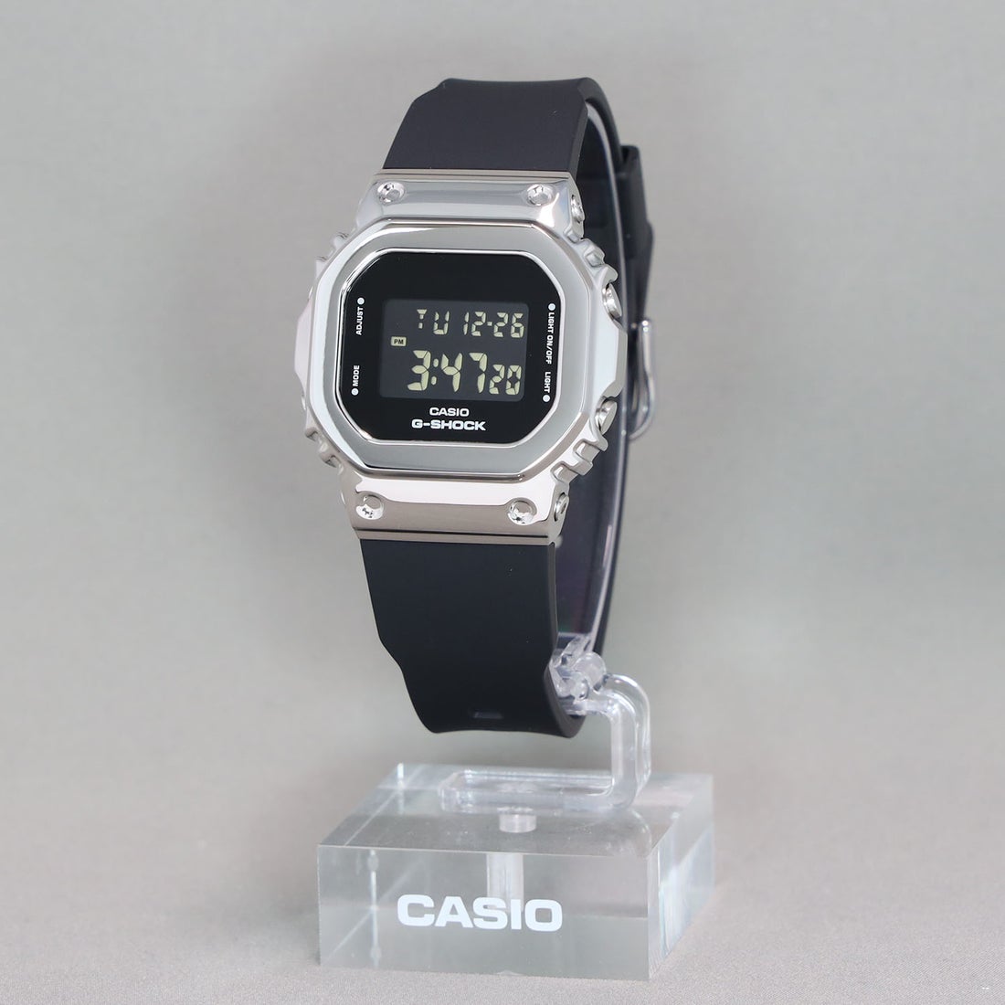 G-SHOCK】5600シリーズ / メタルベゼル / GM-S5600U-1JF （ブラックX