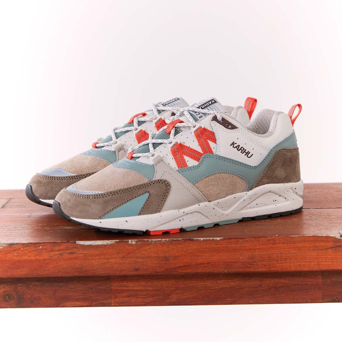 カルフ KARHU Fusion2.0 KH804193 （ポータベラ/ナスタチウム） -waja