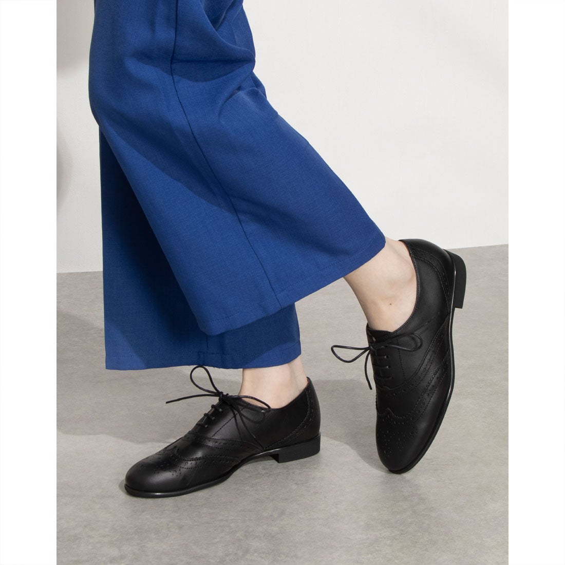 ヒミコ 卑弥呼 【WEB限定デザイン】メダリオンレースアップシューズ