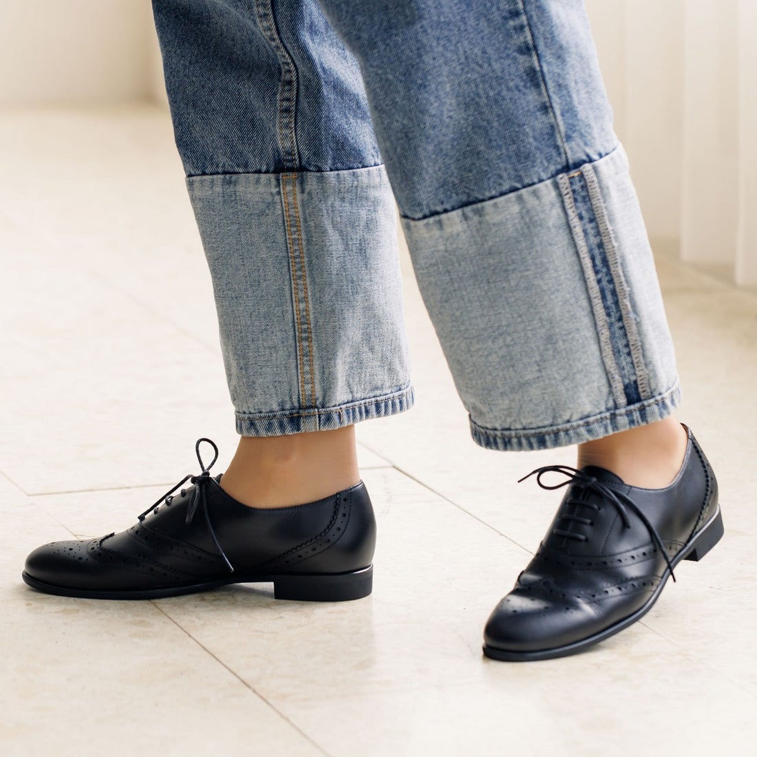 ヒミコ 卑弥呼 【WEB限定デザイン】メダリオンレースアップシューズ