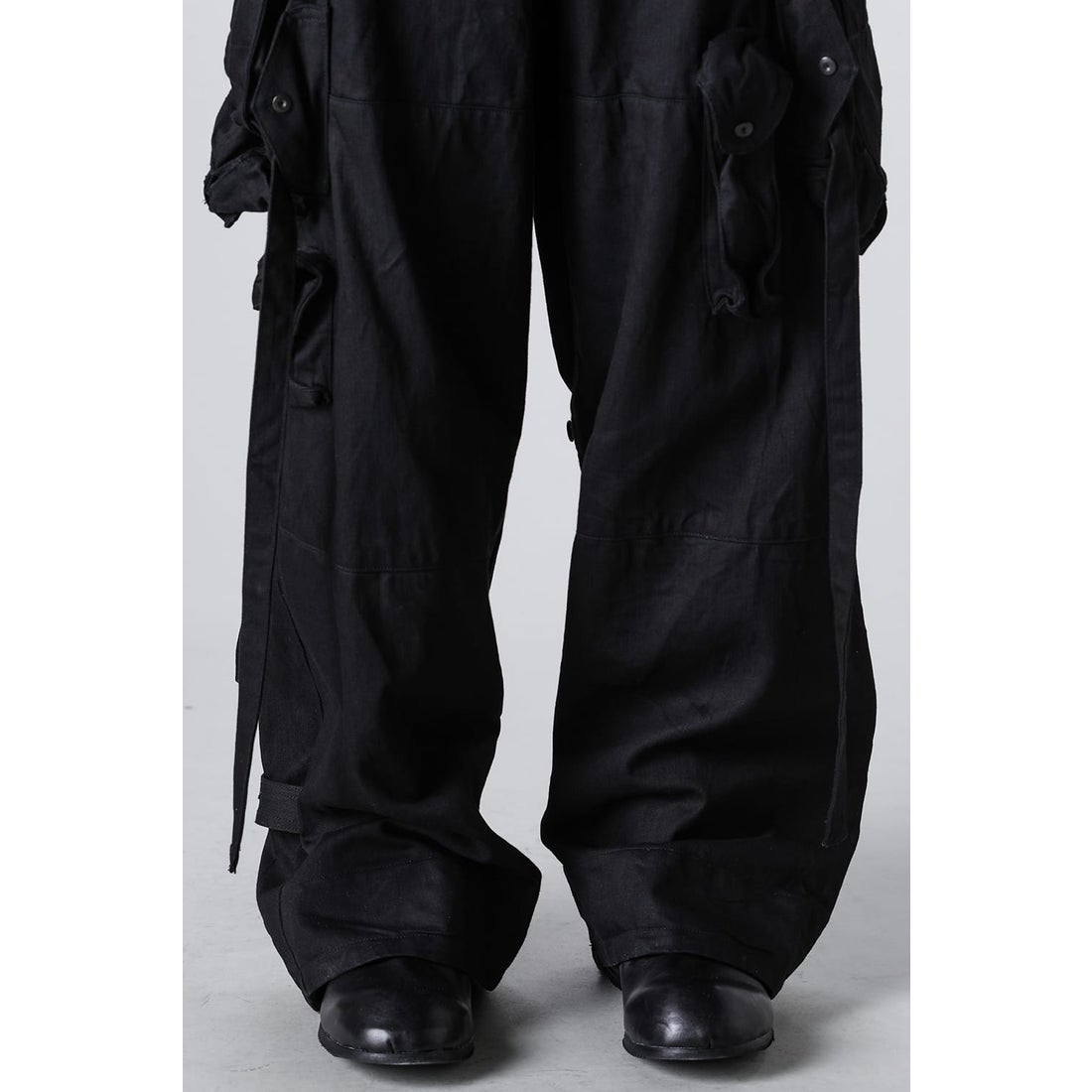 ユリウス JULIUS Gasmask Cargo Pants （Black） 通販 大阪心斎橋/京都